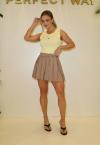 SHORTS SAIA  FEMININO C/ PREGAS FENDI PERFECT WAY