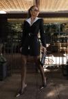 VESTIDO EM CREPE COM CINTO FIVELA METAL ACOMPANHA ECHARPE FEMININO PRETO PERFECT WAY