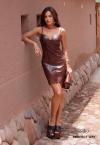 Perfect Way - VESTIDO FEMININO CURTO COM BORDADO INDUSTRIAL MARROM