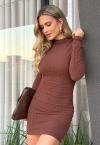 VESTIDO CURTO GOLA ALTA  FEMININO MARROM CAFÉ PERFECT WAY