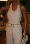 BLUSA C/ BOLSOS FRENTE UNICA BOTOES FEMININA areia PERFECT WAY