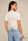 T-SHIRT DET METAL FRENTE  FEMININA OFF WHITE C/ PRETO PERFECT WAY