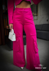 CONJUNTO BLAZER CROPPED COM OMBREIRA + CALÇA WIDE LEG COM BOLSOS CARGO   pink PERFECT WAY