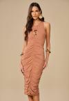 VESTIDO MIDI JUSTO C/ BORDADO PEDRA amendoa PERFECT WAY