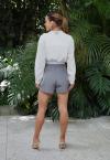 CAMISA LISA COM BOLSO OFF WHITE PERFECT WAY