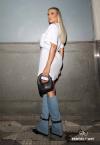 VESTIDO T-SHIRT OVERSIZE C/ CINTO DE CORES VARIADAS  off white PERFECT WAY