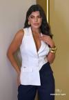 COLETE BLAZER FEMININO ASSIMÉTRICO OFF WHITE PERFECT WAY