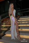 VESTIDO LONGO C/ FENDA E RECORTE BORDADO  BRANCO FURTA COR PERFECT WAY