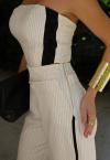 CALÇA RISCA DE GIZ CÓS DUPLO COM VIVO LATERAL FEMININA OFF WHITE COM PRETO PERFECT WAY