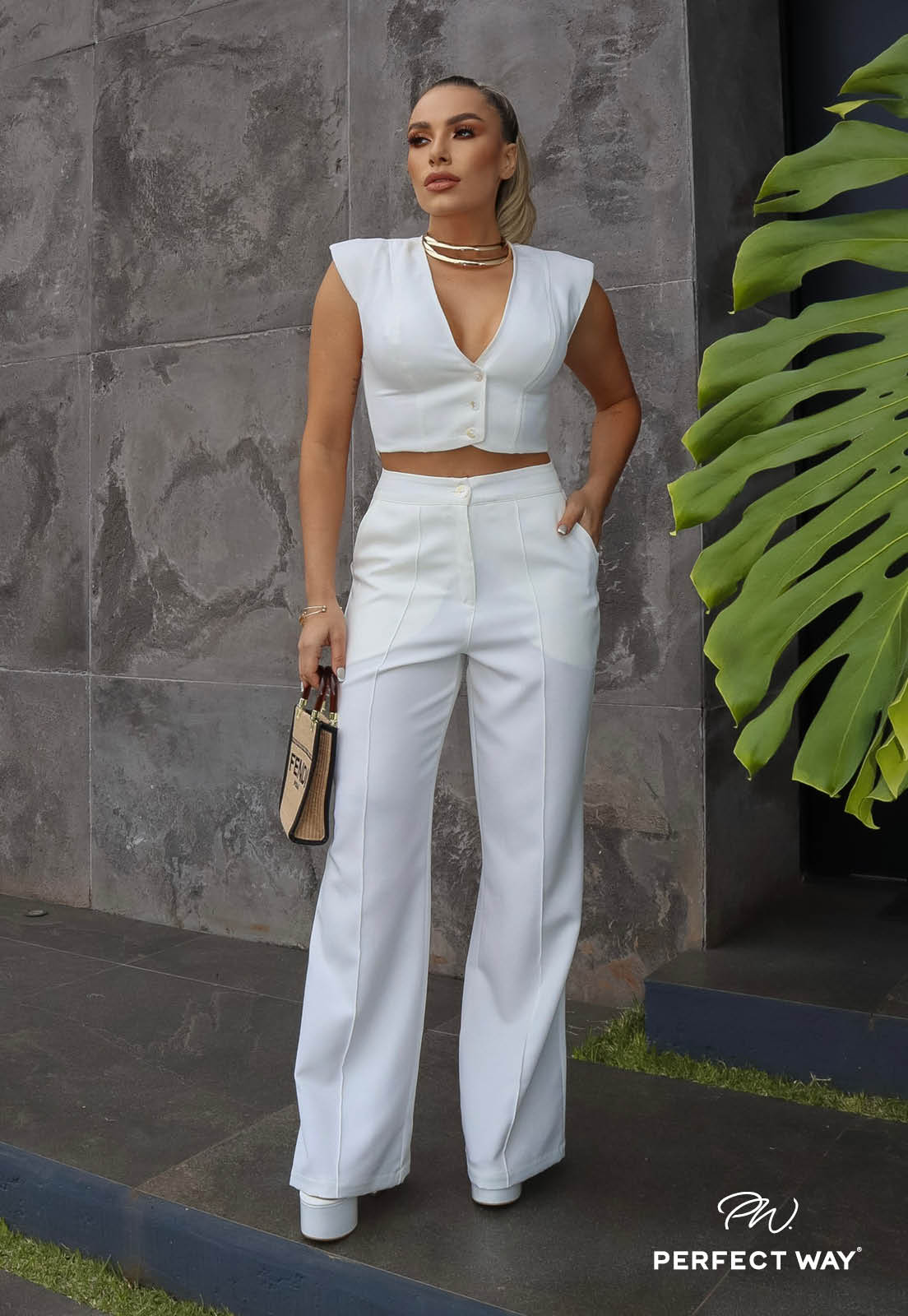 CONJUNTO CROPPED + CALÇA OFF WHITE PERFECT WAY