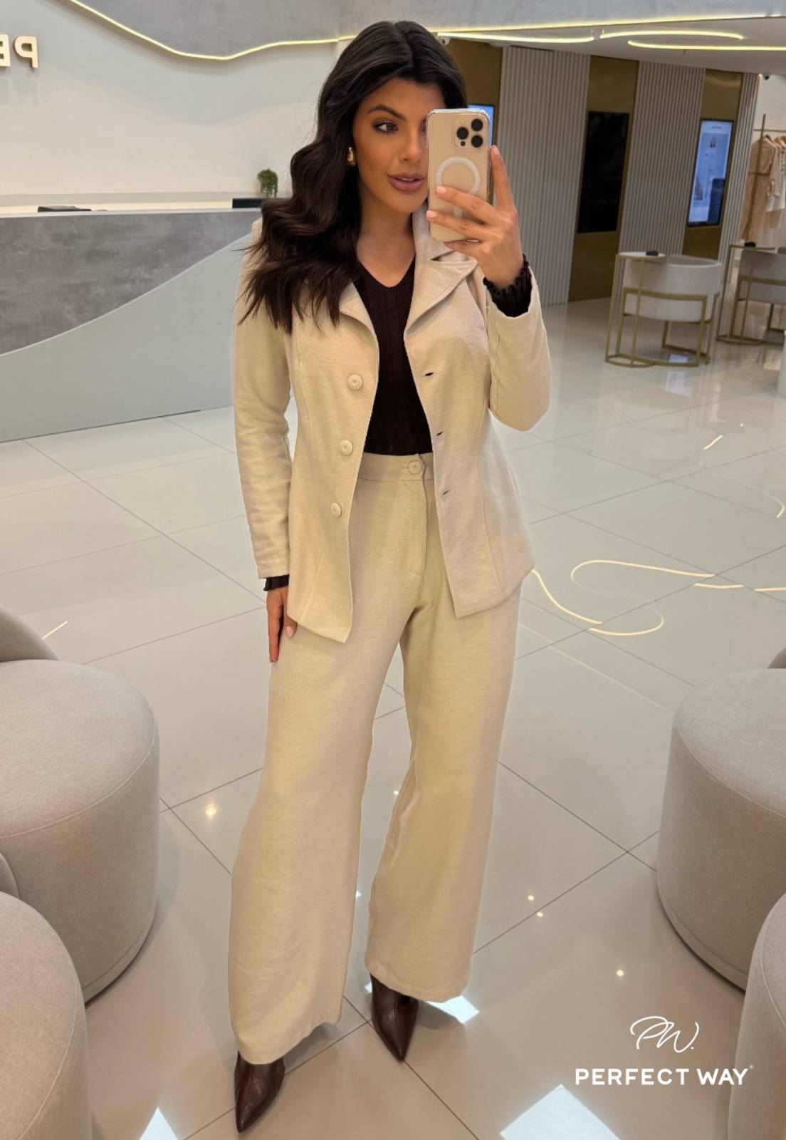 CONJUNTO FEMININO BLAZER ALONGADO CALÇA WIDE LEG AREIA PERFECT WAY