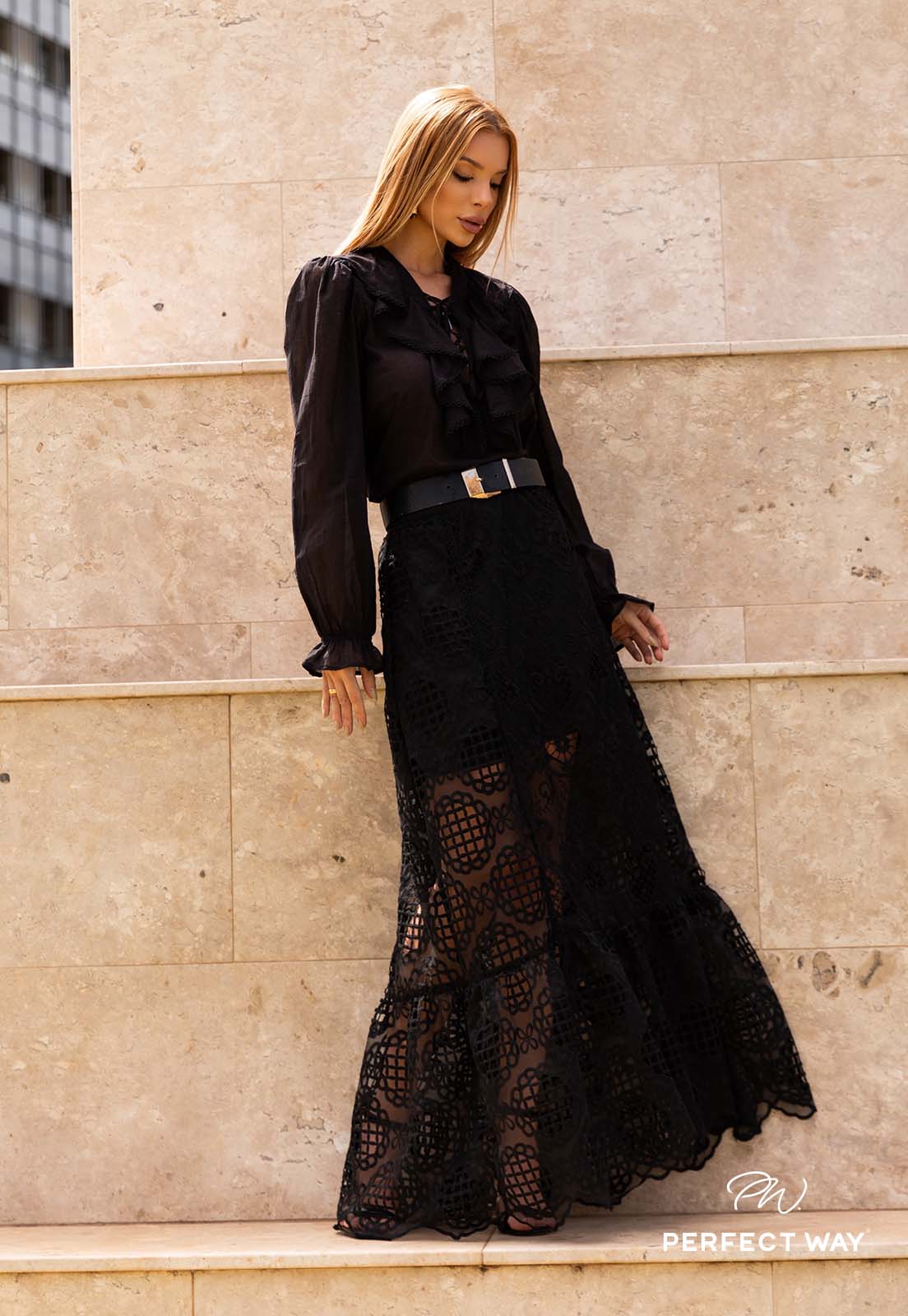 SAIA LONGA FEMININA PRETO PERFECT WAY