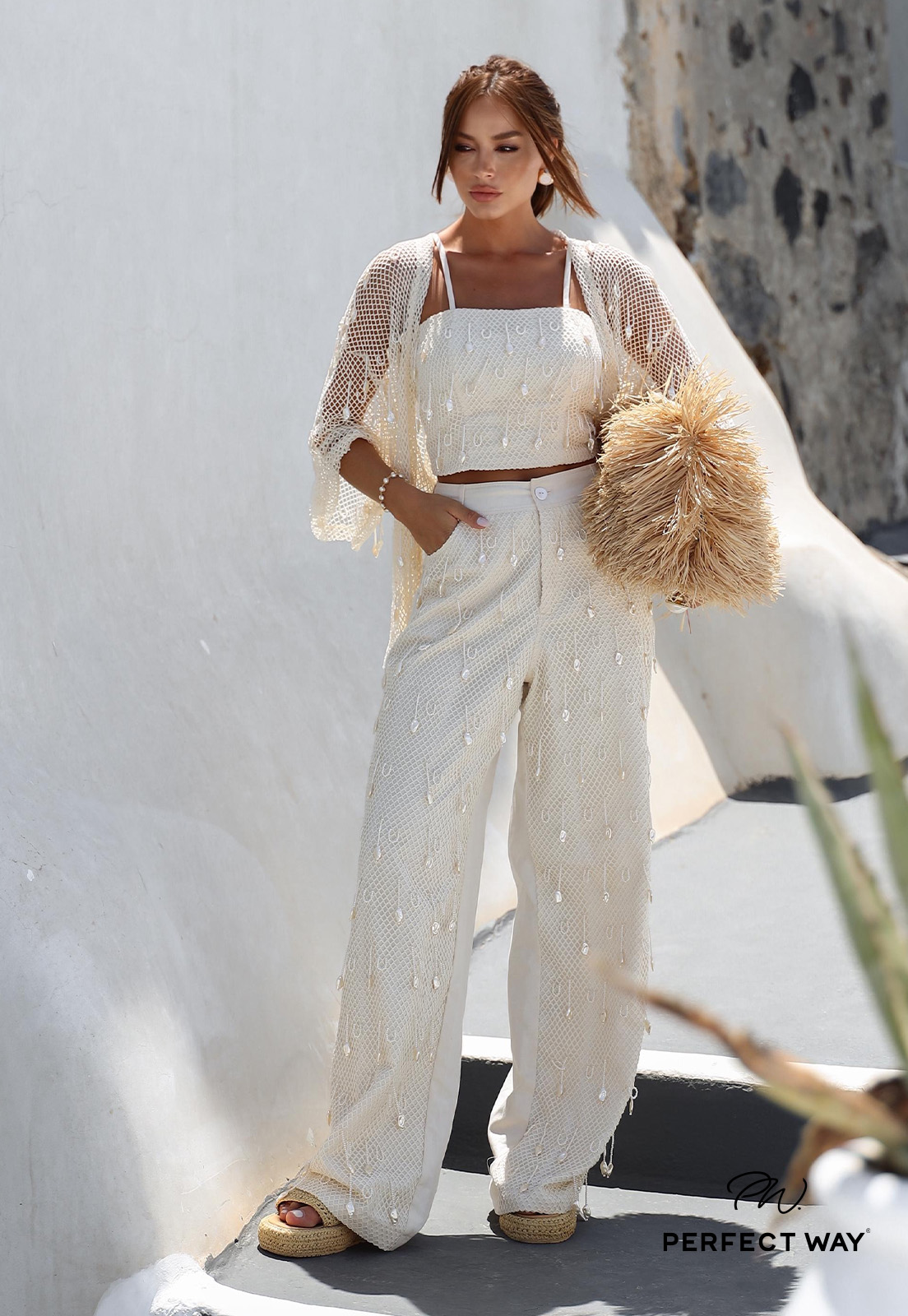 CALÇA FEMININA  COM TELA E BORDADO MANUAL 1218 CRU