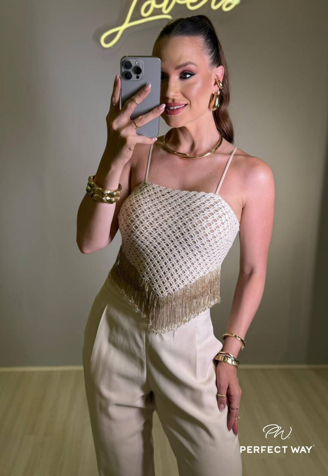 CROPPED FEMININO COM BORDADO MANUAL 624 CRU COM LUREX DOURADO