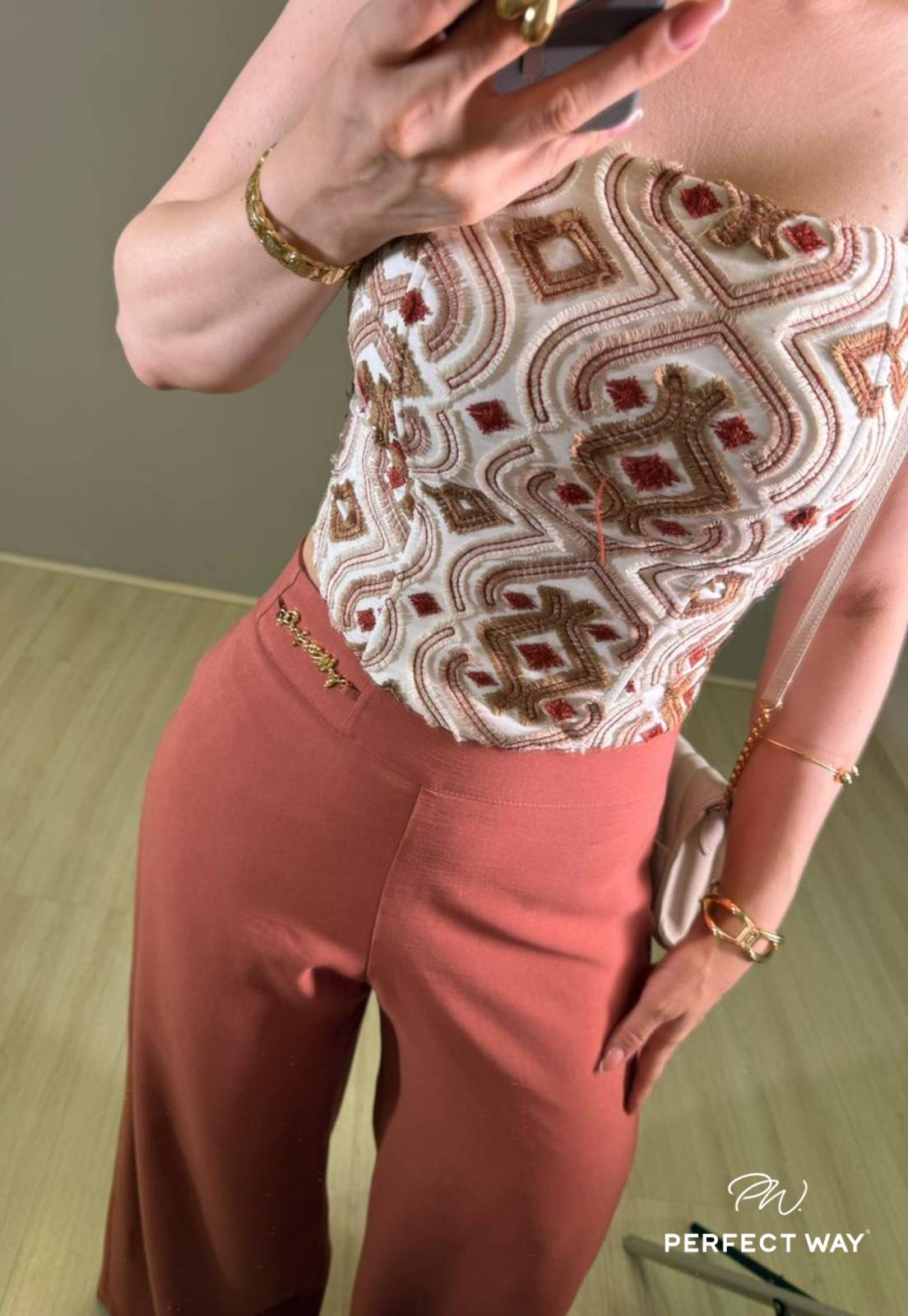 NV644118A PERFECT WAY