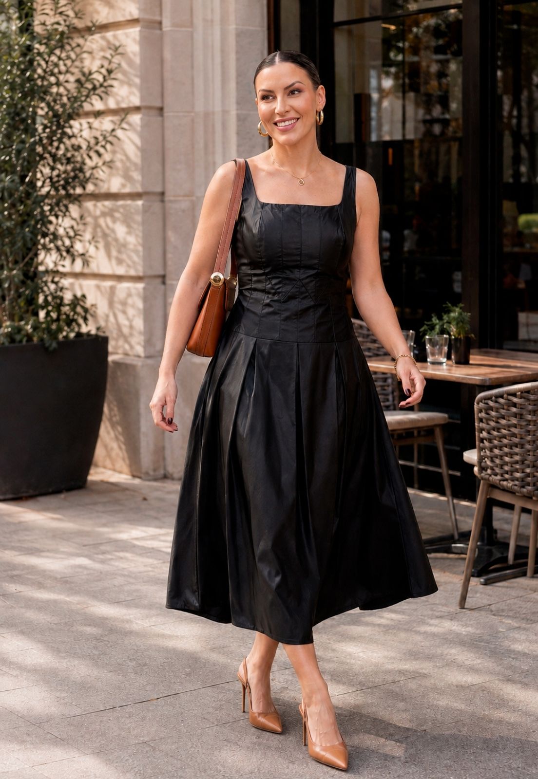 VESTIDO MIDI DE COURO PU C/ BOJO FEMININO PRETO