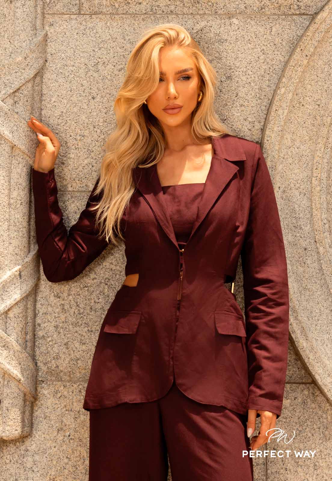 BLAZER FEMININO COM ABERTURA  BORDO PERFECT WAY